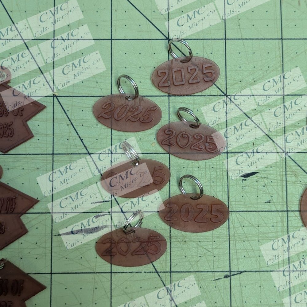 CONGRATULATION 2025 keychains - Picture 3 of 10